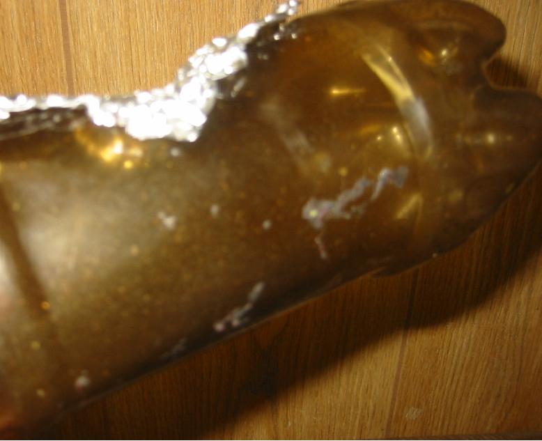 just a plastic bottle pipe i use. yes, thats resin, and yes, i'm a poor bastard.