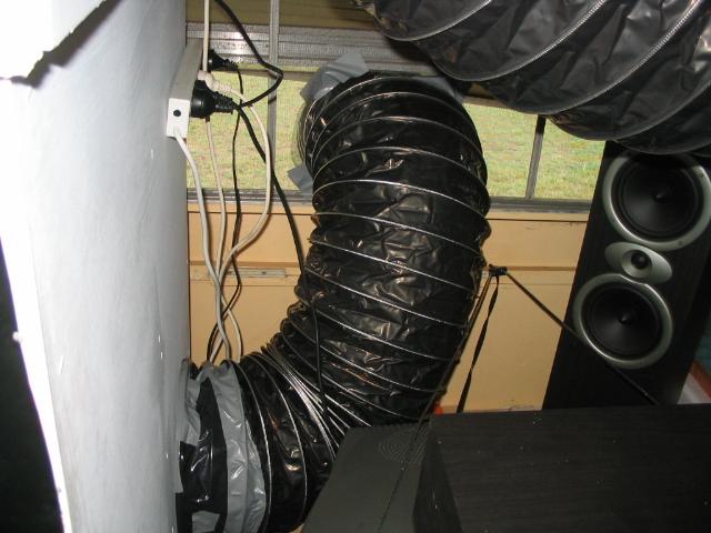 this is the intake ducting.now the temps are perfect